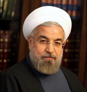 الرئيس الايراني من جاكرتا: اليمن وسوريا اثبتا عدم جدوي الحل العسكري